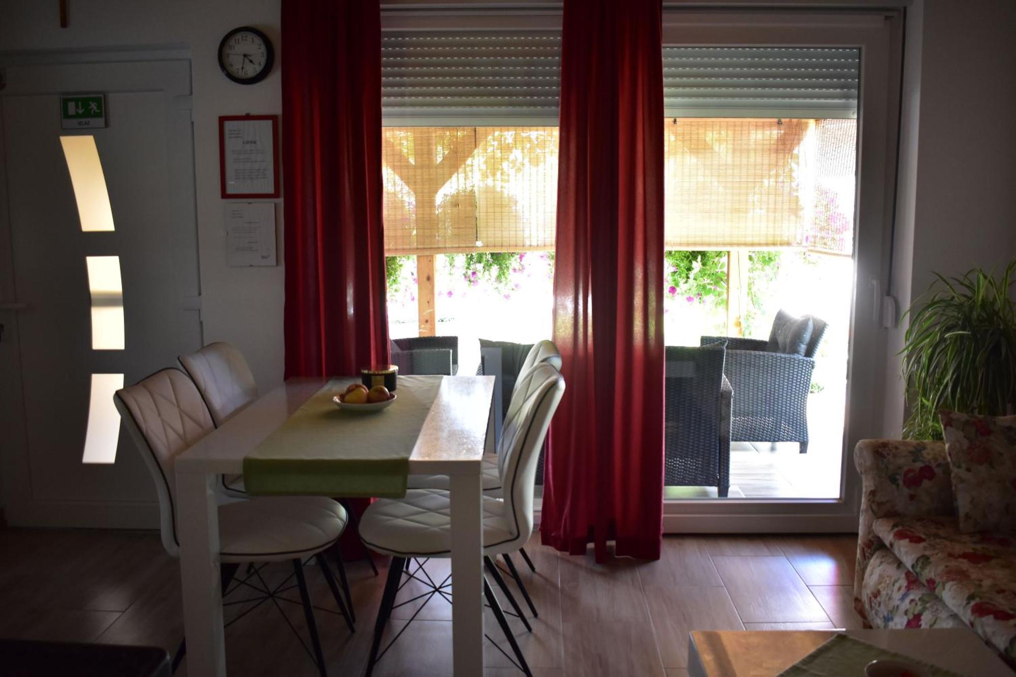 Apartman Tea Valpovo Экстерьер фото